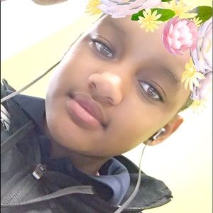 Meet your Posher, Miracle